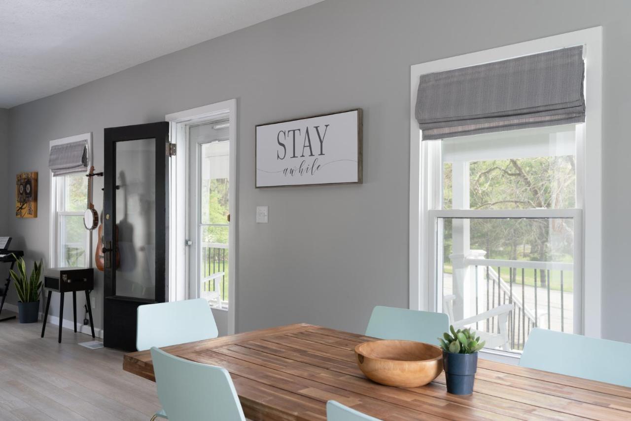 Hill 3 Bedroom Near Purdue! River & Park View West Lafayette
